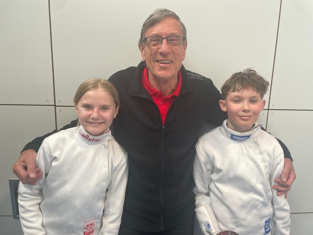 Trainer Norbert Kühn und seine beiden Athleten (Bild: Habel)